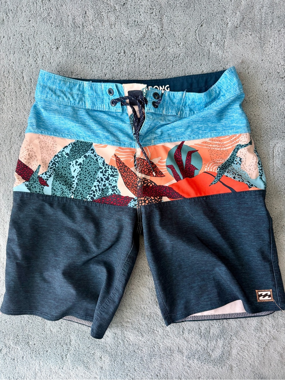 Like New Billabong Teal Coral & Navy Red Orange Panel Swim Board shorts 24